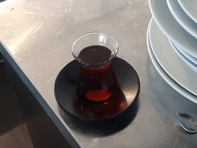Evet keyifler nasıl benim çok iyi mis çay çay?