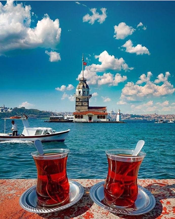 Gerçek Yaşamda Seninle Buluşmuş Olsak Benimle İlk Karşılaşman Nasıl Olurdu?
