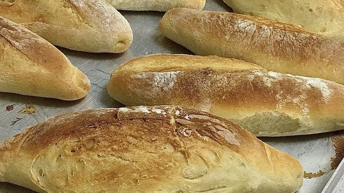 Ekmek olmadan doyamayanlardan mısınız, yoksa ekmeksiz de olur mu?