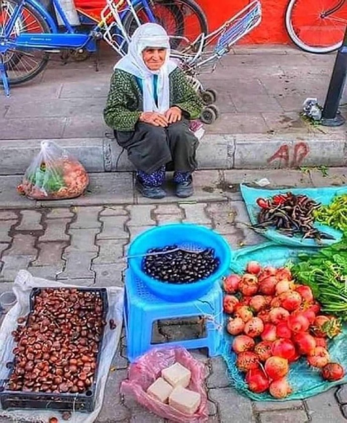 5-10 lira için bu insanlarla pazarlık yapar mısınız?