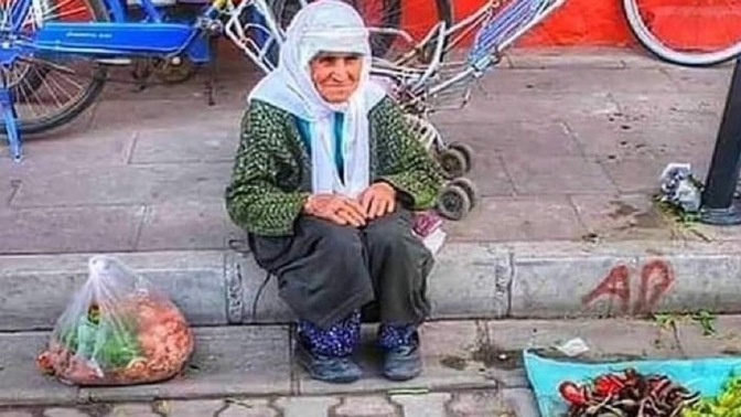5-10 lira için bu insanlarla pazarlık yapar mısınız?