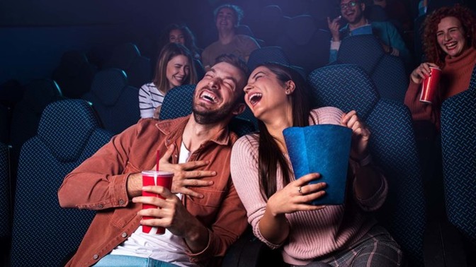 Hangi üyeyle hangi filmi beraber izlemek isterdin?
