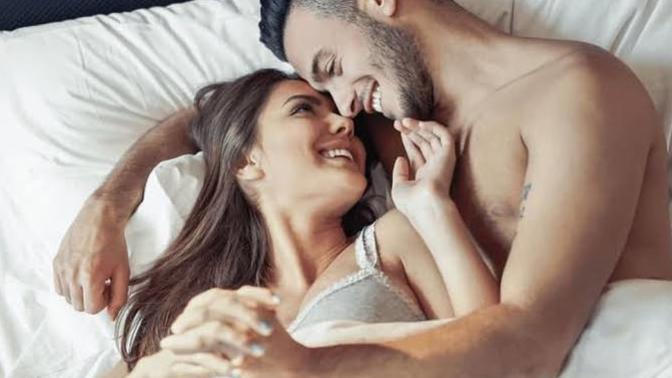 Erkekler seks esnasında üste olmayı mı seversiniz yoksa alta mı?