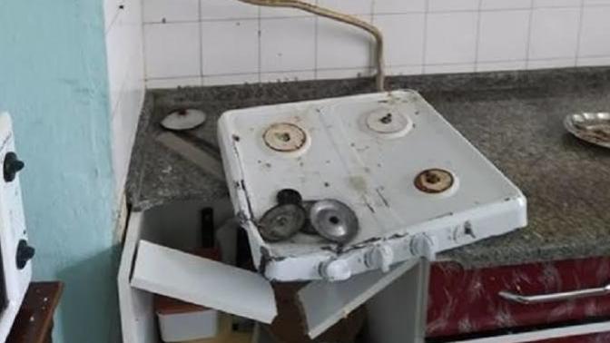 Düdüklü tencerede yemek pişirirken hafif korku yaşıyor musunuz?