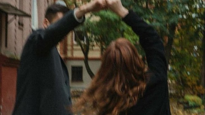 Bana aşkı anlatır mısınız?