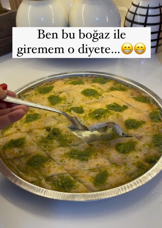 Diyet yapmak isteyip te yapamayan kimler var bakim?