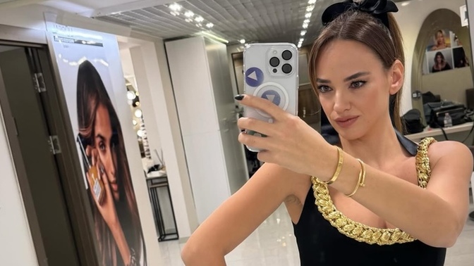 Saçma olucak ama Seda bakan’ın elindeki telefonun markası ne?