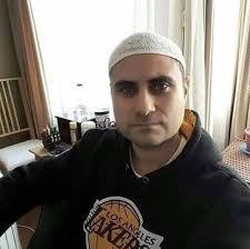 Sitede dindar bir yakışıklı yok mu?