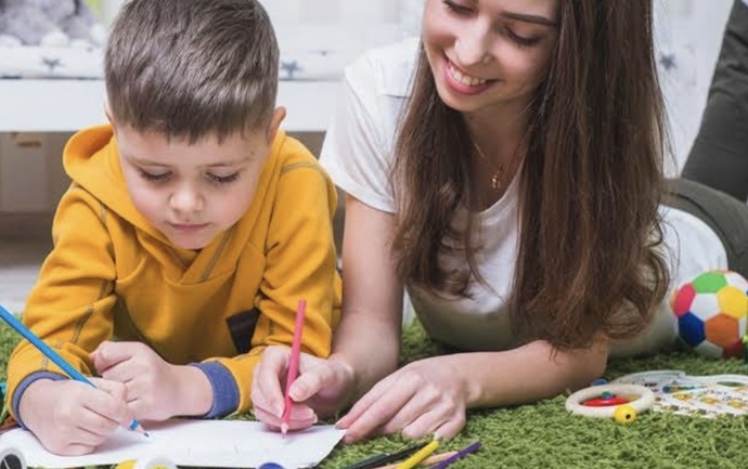 Çocuğunu güzel yetiştirmek için çocuk gelişimi kitapları mı okursun, annelerimizin izinden mi gidersin?