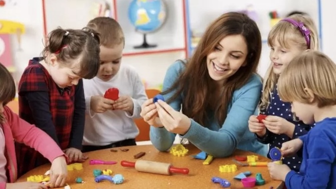 Çocuğunu güzel yetiştirmek için çocuk gelişimi kitapları mı okursun, annelerimizin izinden mi gidersin?