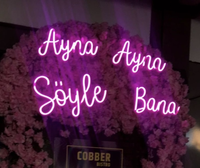 Sizce egonuz yüzde kaç? Kendini dev aynasında görenlere ne söylersiniz?