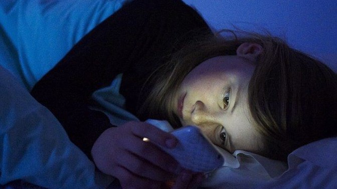 İmkaniniz olsa, hicbir sekilde ogrenmeyecek olsa sevgilinizin telefonunu karıştırır mısınız?