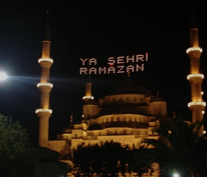 Ramazan geldi hoş geldi. İlk sahuru yapacağız, bu gece kimler oruç tutacak heyecan var mı?