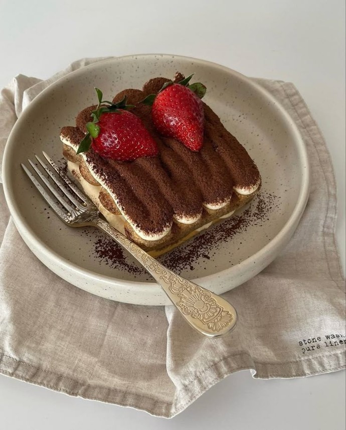 Tiramisu mu, Cheesecake mi hangisini tercih edersiniz ve neden?