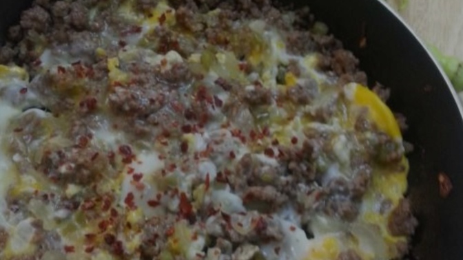 Sahur vaktinde kıymalı yumurta sever misiniz yer misiniz?