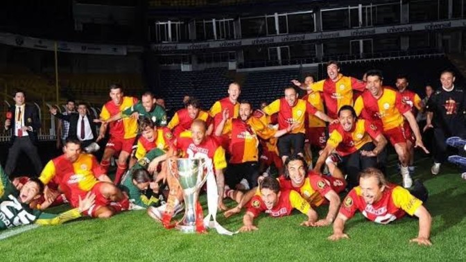Galatasaray ın FB derbisinin 0-0 bitmesinden sonra size göre şampiyon olma ihtimali artık yüzde kaç oldu güncel olarak?
