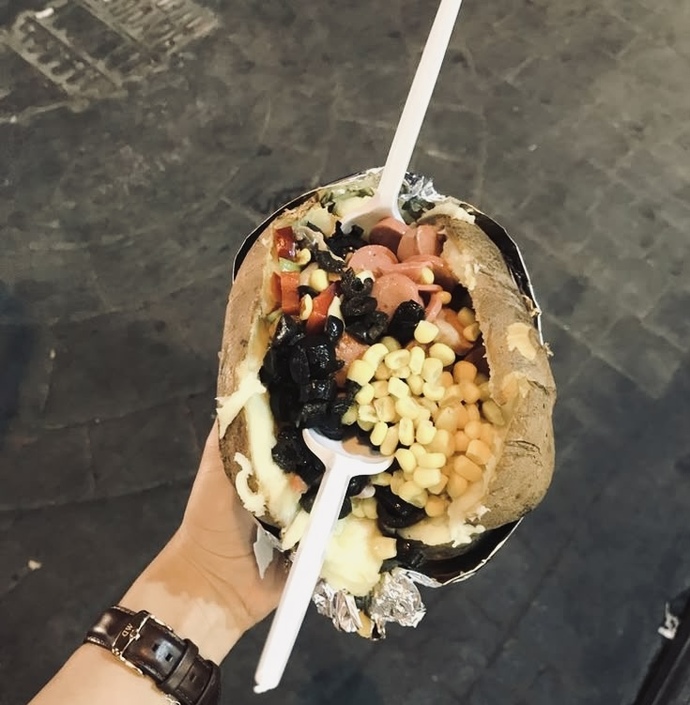 Kumpir için hangi malzemeler vazgeçilmezdir 🥔?