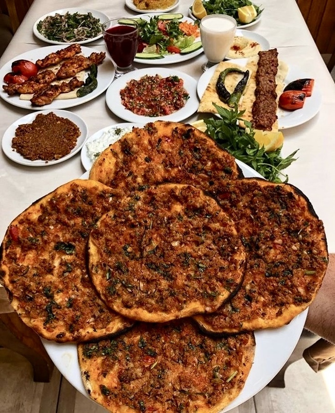 Lahmacun yerken yanında ne içmeyi tercih edersiniz🥤 ?