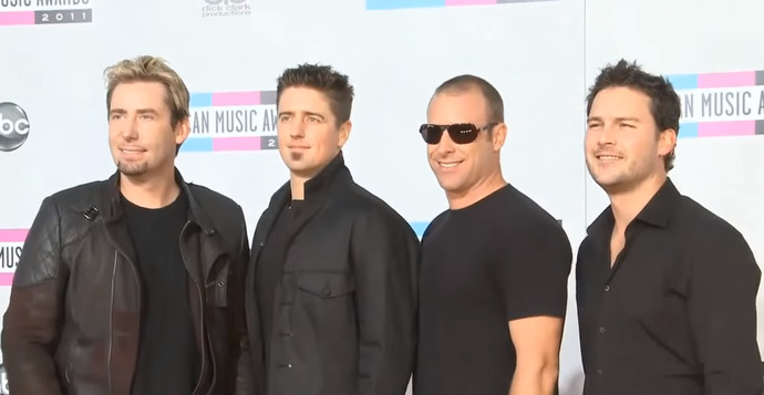 Düşük modumu zirveye çıkarabilen o dörtlü 🥳 Nickelback 🎸