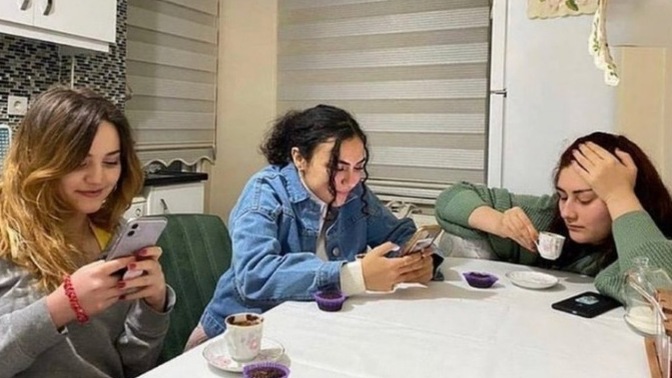 Sevgilisi olmanın ve olmamanın avantajları ve dezavantajları nelerdir?
