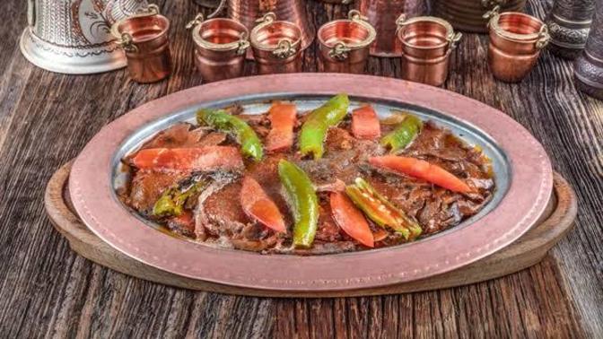 İskender kebabını hangi soslarla servis edersiniz 🥓 ?