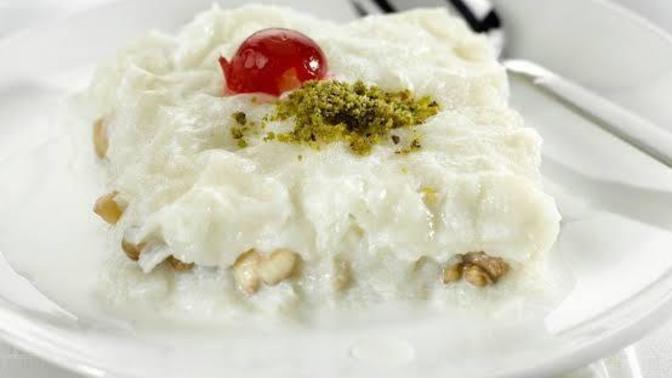 Ramazan ayının geleneksel tatlısı güllacı seviyor musun?