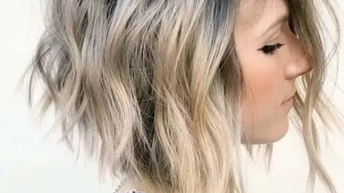 Bu saç modeli ve rengi nasıl sizce?
