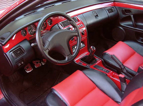 Halk Ferrarisi olan Fiat Coupe 2.0 Turbonun güzelliğine bakın. İnsanı hayran bıraktırıyor değil mi?