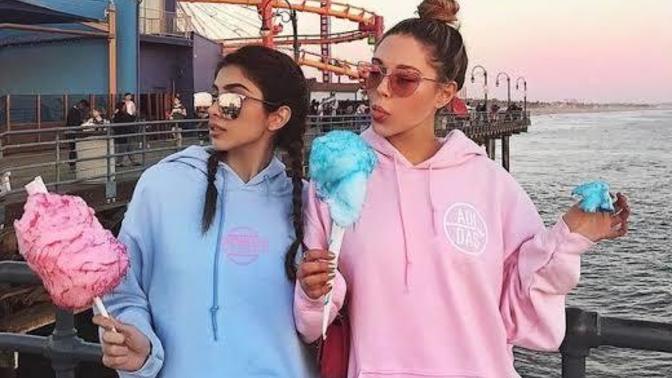 Lise arkadaşlarınızla hâlâ görüşüyor musunuz, arkadaşlığınız devam ediyor mu?