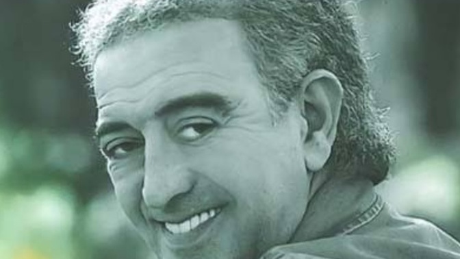 Edip Akbayram şarkılarını sever misiniz? Geceye bir şarkısını bırakır mısınız?