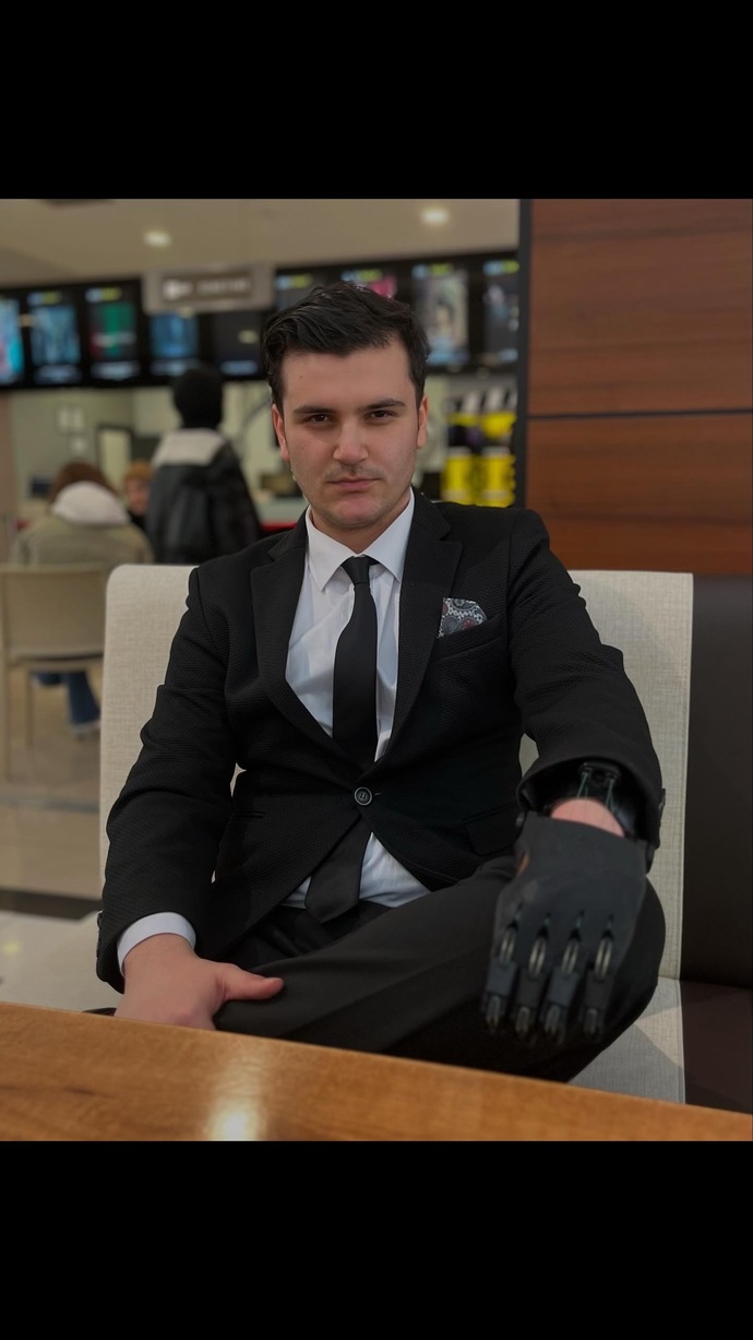 Bu Vatanseverin Yakışıklılığı Şaka mı😂😂😂?