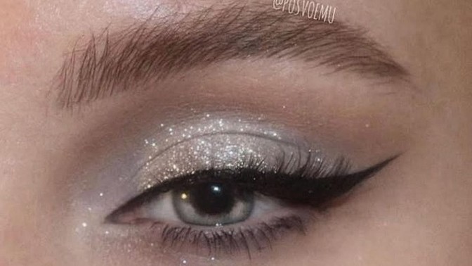Eyelineri tek seferde çekebiliyor musunuz?