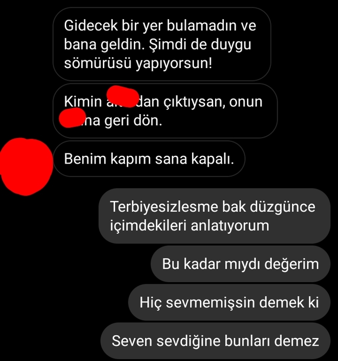 Eski sevgilimin yazdığı şeylere bakın. Erkekler niye bu kadar acımasız?