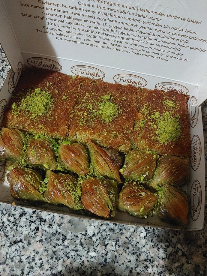 KızlarSoruyor da hangi üyeye tatlı ısmalarmak istersin?