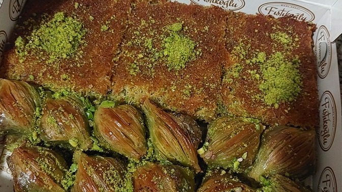 KızlarSoruyor da hangi üyeye tatlı ısmalarmak istersin?