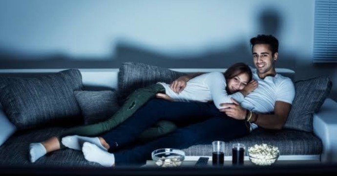En son kiminle birlikte film/dizi izlediniz?