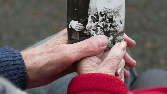 Kavuşmak için çok sevmek yeterli midir?