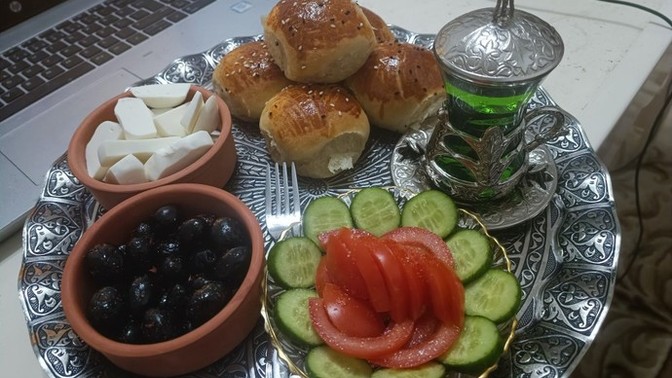 Sahura kadar yatmayanlar burdamı?
