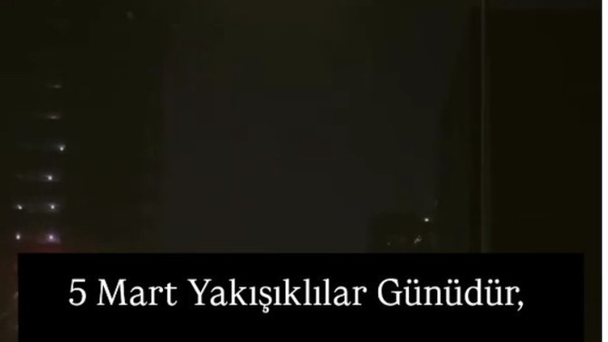 Yakışıklılar günüymüş kendini yakışıklı hissedenler kutlu olsun ✨👔Erkeğin vitrin mankeni olanı mı, güzeli çirkini olmayanı mı?