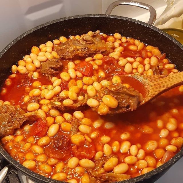 Tek çeşit iftar yemeği hakkınız olsa ne seçerdiniz?