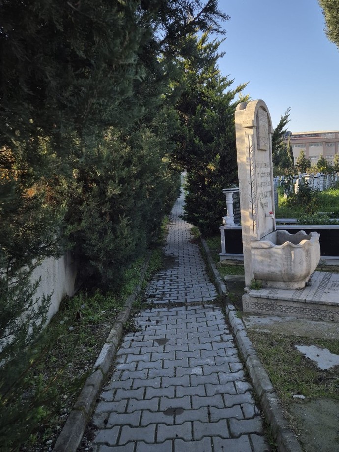 Mezarlıklardan korkar mısınız?