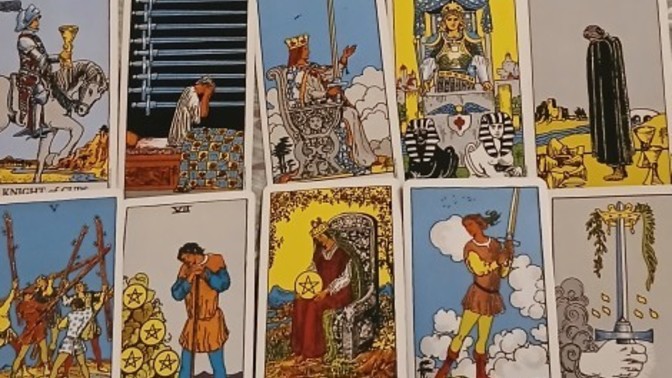 Beni eskilerden birisi aradı onun bana karşı amacı ne diye tarot açtım anlayan var mı?