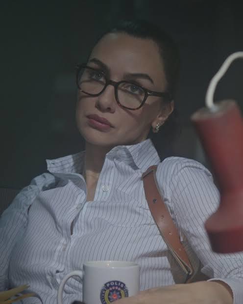 Kadın aura olarak dünyaya gelmiş, bayılıyorum sana Birce Akalay 🌸