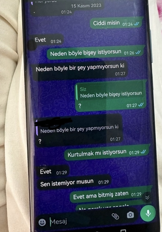 Sizce eski sevgilim sadece yakınlaşma isteğinden mi yoksa duygusal olarak özlemiş mi?
