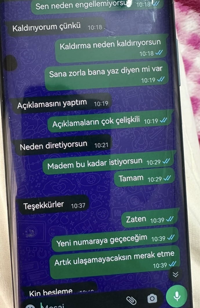 Sizce eski sevgilim sadece yakınlaşma isteğinden mi yoksa duygusal olarak özlemiş mi?