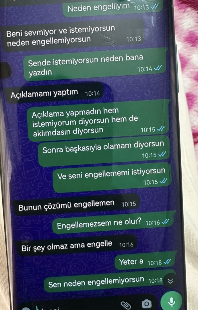 Sizce eski sevgilim sadece yakınlaşma isteğinden mi yoksa duygusal olarak özlemiş mi?