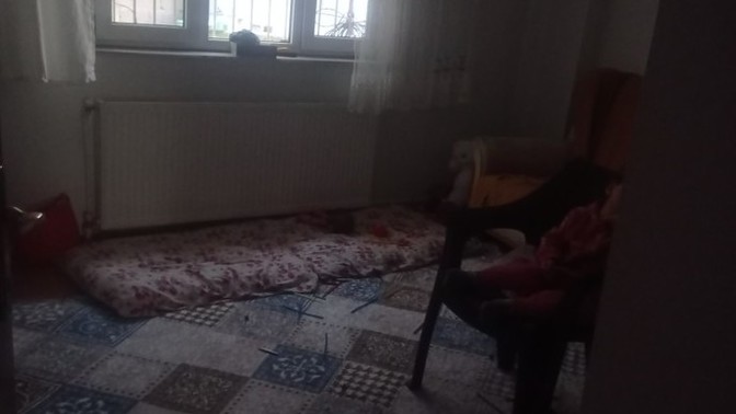 Oturma odam bahçeye bakıyor nasıl aydınlatırsın?