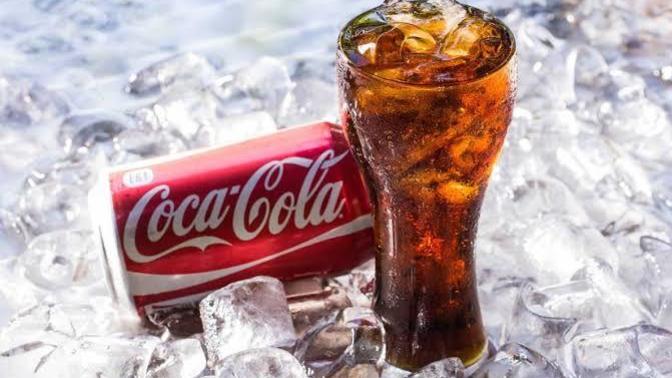 SİYAH Kola mı, SARI Kola mı seversiniz🍹?