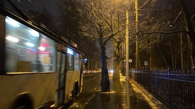 Yağmurda yürümek istediğiniz biri var mı?