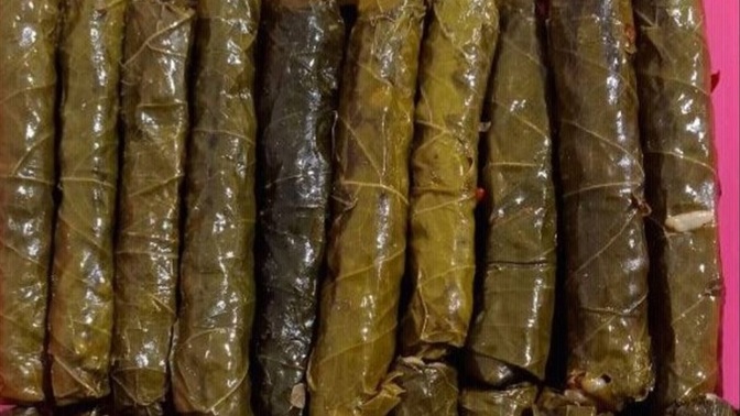 İyi akşamlar. Yaprak sarmam kalem gibi olmuş mu, olmamış mı 😄?